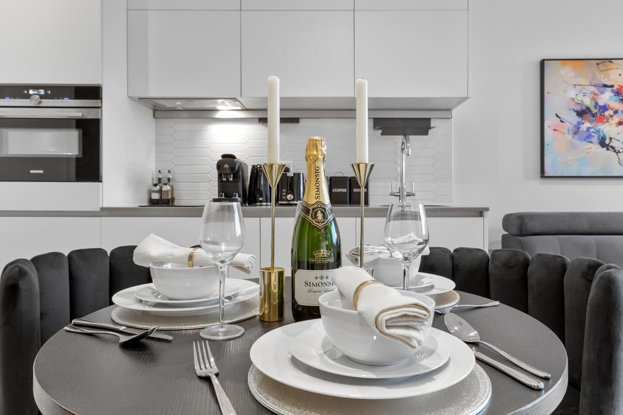 Stylish Retreats On Olympic Way Apartamento Londres Exterior foto